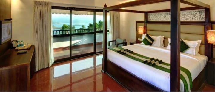 Contour Island Resort & Spa By Citrine Tariyod Exterior photo