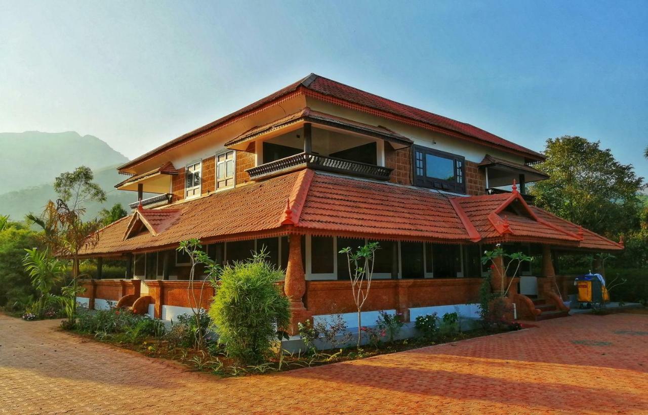 Contour Island Resort & Spa By Citrine Tariyod Exterior photo